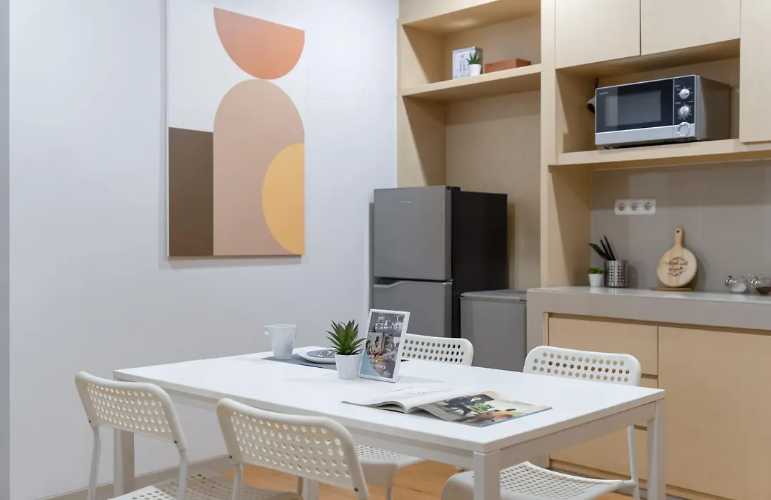 UROOMS Panglima Polim-1